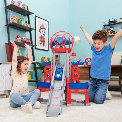 PAW Patrol: The Movie Ultimate City Tower Playset 2 PAW Patrol: The Movie Ultimate City Tower Playset - Image 2