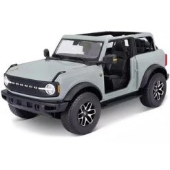 2021 Ford Bronco Badlands Light Gray "Special Edition" 1/18 Diecast Model Car By Maisto