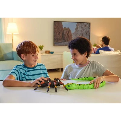 Robo Alive 15" Giant Tarantula Spider Robotic Toy By ZURU 9 Robo Alive 15" Giant Tarantula Spider Robotic Toy By ZURU - Image 9