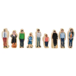Learning Advantage Everyone's Family Wooden People - 26 Pcs