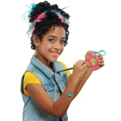 Art Squad Vannah Doll -FUNKO Shop GUEST df73ddce 1ce6 406c 9c60 3cece2c70518