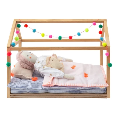 Meri-Meri Meri Meri Wooden Bed Dolly Accessory (Pack Of 1) 1 Meri-Meri Meri Meri Wooden Bed Dolly Accessory (Pack Of 1)