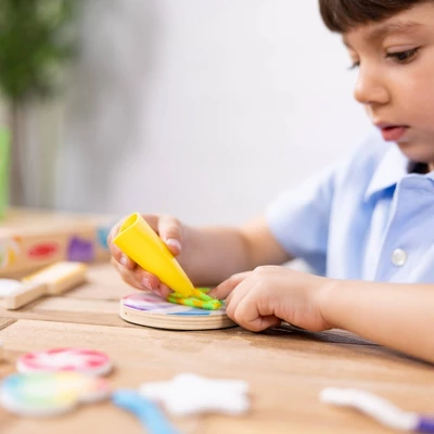 Melissa & Doug Wooden Lollipop Play Set 5 Melissa & Doug Wooden Lollipop Play Set - Image 5